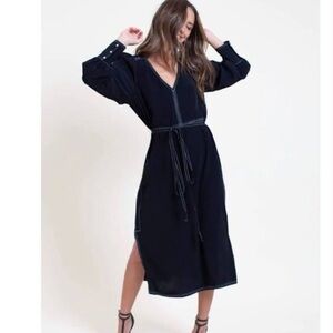 Something Navy Contrast Stitching Midi Dress black with white stitching M